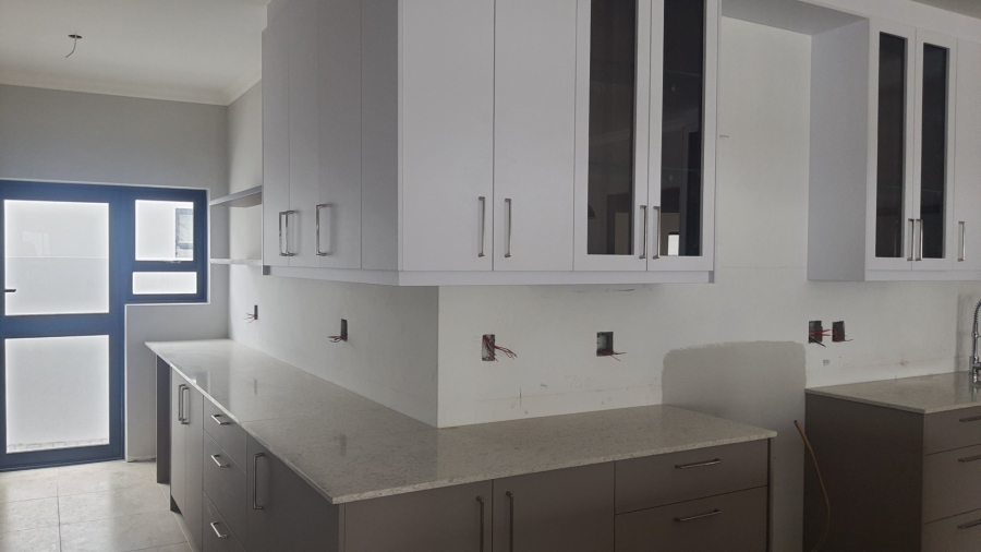 3 Bedroom Property for Sale in Sandy Point Beach Estate Western Cape